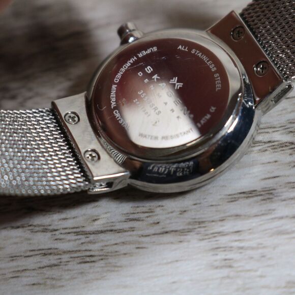 Skagen Denmark Women's Watch – Pre-Owned, New Battery, Round, Silver/White - Picture 6 of 8